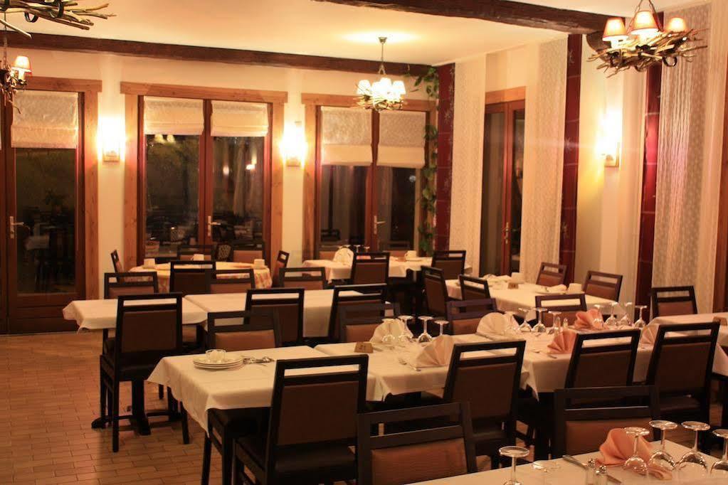 Hotel Le Faranchin Виллар-д'Арен Экстерьер фото